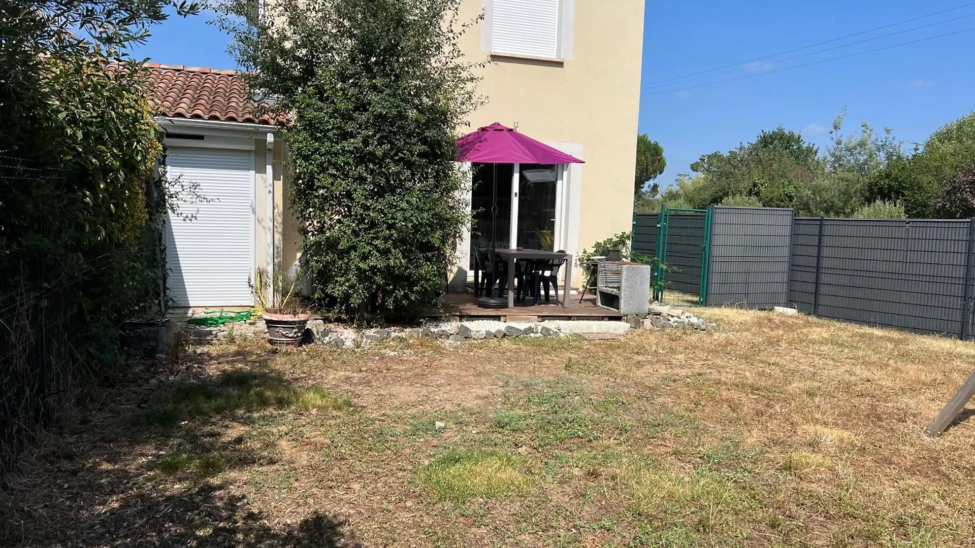 La Maison Ensoleillee Berat Ferienhaus